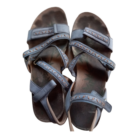 Easy Spirit Cloverly 9 Gray Leather Sandals Gorpcore Outdoor Comfort Hook & Loop - Picture 1 of 8